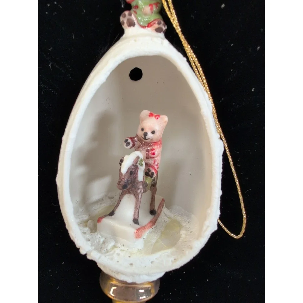 Captiva‎ Collectibles Numbered And Signed Christmas Ornament